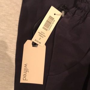 Wilfred Pants - NWT washed silk Wilfred pants size 2 Wilfred Pants - NWT washed silk Wilfred pants size 2